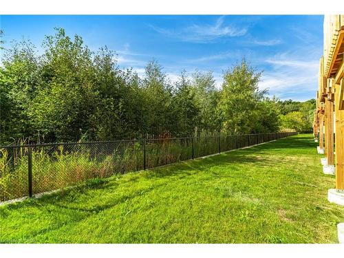 102-305 Garner Road, Hamilton, ON - Outdoor