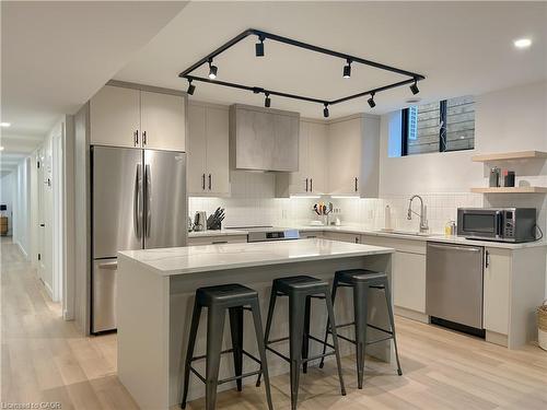 77 Melbourne Street, Hamilton, ON - Indoor Photo Showing Kitchen With Upgraded Kitchen