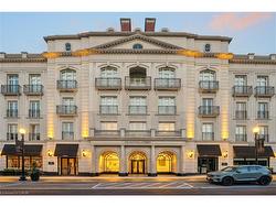 PH1-300 Randall Street  Oakville, ON L6J 0G2