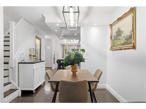 614-895 Maple Avenue, Burlington, ON - Indoor Photo Showing Dining Room