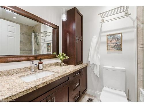 614-895 Maple Avenue, Burlington, ON - Indoor Photo Showing Bathroom