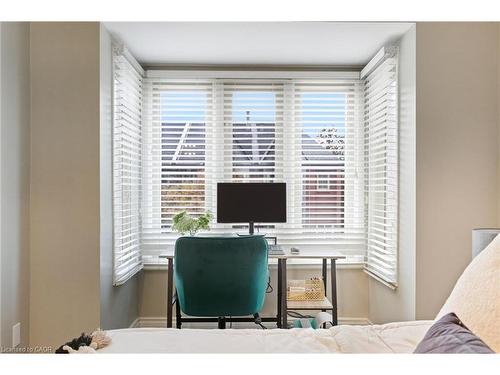 614-895 Maple Avenue, Burlington, ON - Indoor Photo Showing Office