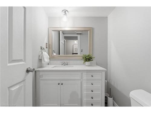 614-895 Maple Avenue, Burlington, ON - Indoor Photo Showing Bathroom