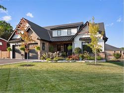 253 Central Avenue  Grimsby, ON L3M 1X6