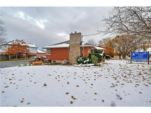 2409 Walker'S Line, Burlington, ON 