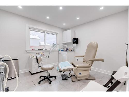 2409 Walker'S Line, Burlington, ON 