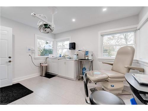 2409 Walker'S Line, Burlington, ON 