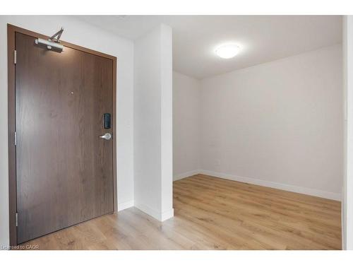 3313-60 Frederick Street, Kitchener, ON - Indoor Photo Showing Other Room