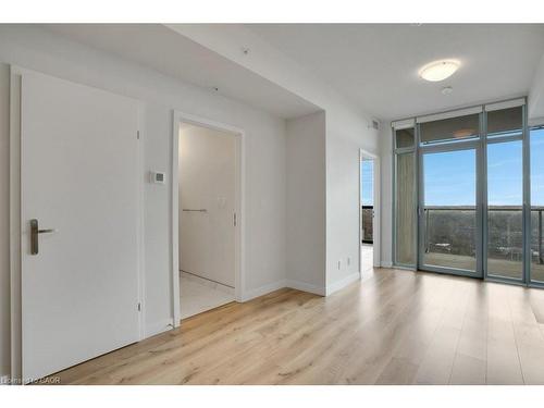 3313-60 Frederick Street, Kitchener, ON - Indoor Photo Showing Other Room