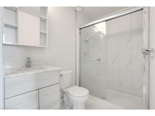 3313-60 Frederick Street, Kitchener, ON - Indoor Photo Showing Bathroom
