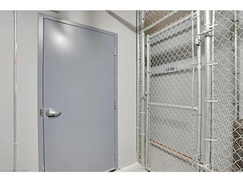 3313-60 Frederick Street, Kitchener, ON - Indoor Photo Showing Bathroom