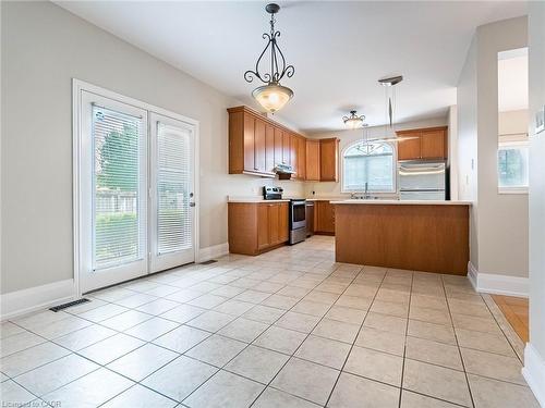 4 Panorama Way, Stoney Creek, ON - Indoor Photo Showing Kitchen