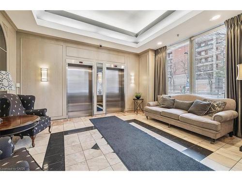 412-430 Pearl Street, Burlington, ON - Indoor