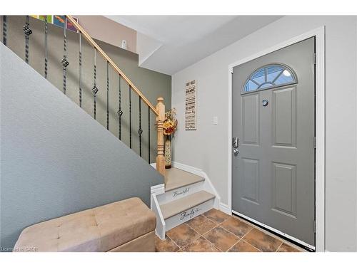 107 Billington Crescent, Hamilton, ON - Indoor Photo Showing Other Room