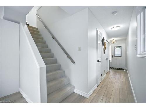 38 Locke Street S, Hamilton, ON - Indoor Photo Showing Other Room