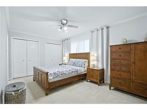 38 Locke Street S, Hamilton, ON - Indoor Photo Showing Bedroom