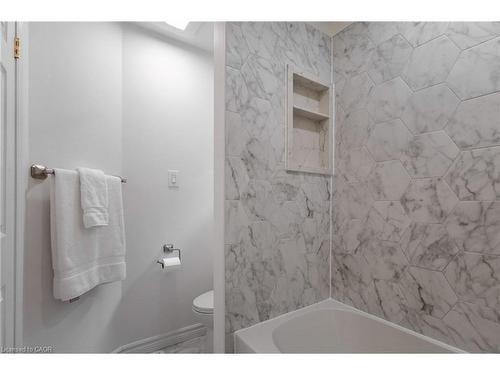38 Locke Street S, Hamilton, ON - Indoor Photo Showing Bathroom