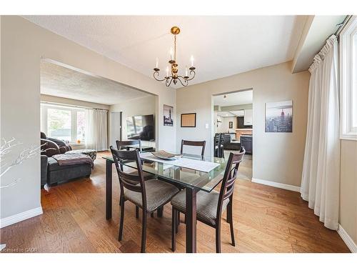 5 Bing Crescent, Stoney Creek, ON - Indoor Photo Showing Dining Room