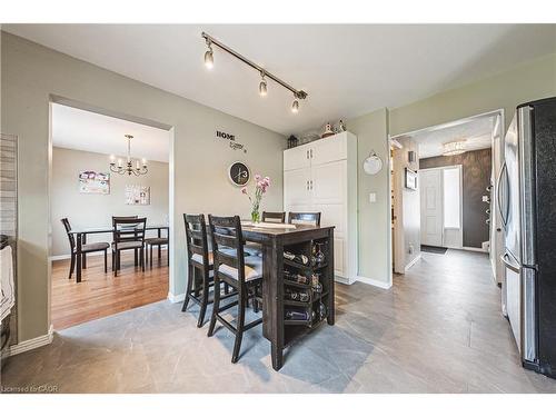 5 Bing Crescent, Stoney Creek, ON - Indoor Photo Showing Dining Room