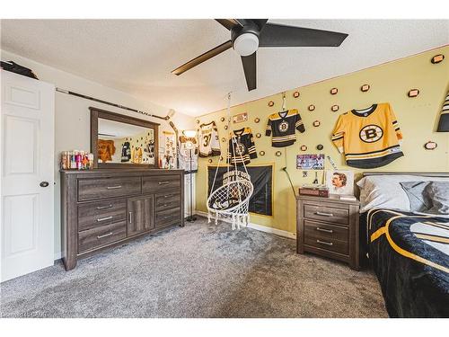 5 Bing Crescent, Stoney Creek, ON - Indoor Photo Showing Bedroom