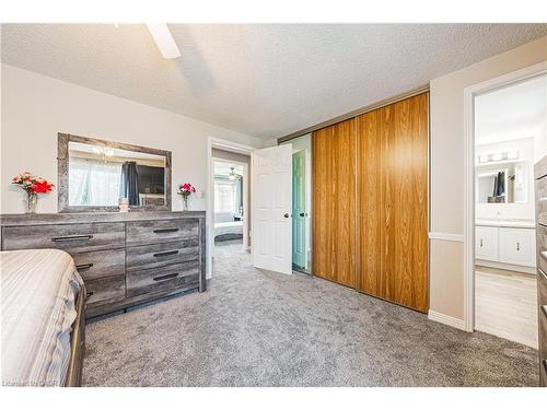 5 Bing Crescent, Stoney Creek, ON - Indoor Photo Showing Bedroom