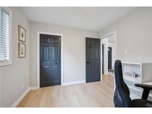 7 Peter Court, Cambridge, ON - Indoor Photo Showing Office