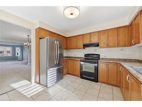 47 Elmira Drive, Hamilton, ON - Indoor Photo Showing Kitchen