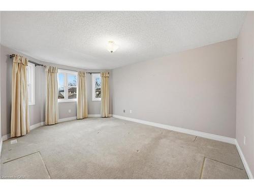 47 Elmira Drive, Hamilton, ON - Indoor Photo Showing Other Room