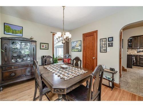 270 Mansion Street, Kitchener, ON - Indoor Photo Showing Dining Room