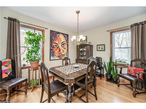 270 Mansion Street, Kitchener, ON - Indoor Photo Showing Dining Room