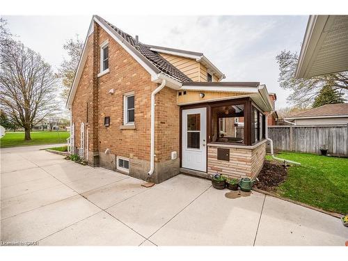 270 Mansion Street, Kitchener, ON - Outdoor