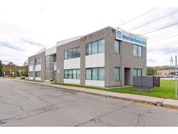 2nd floor-10 Ewen Road  Hamilton, ON L8S 3C4