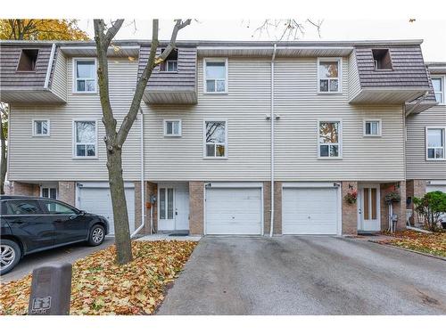 85 Enmount Drive  Brampton, ON L6T 4C9