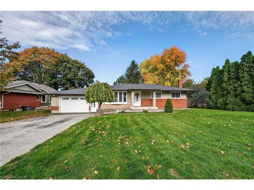 23 Pinewood Avenue  Grimsby, ON L3M 1W2