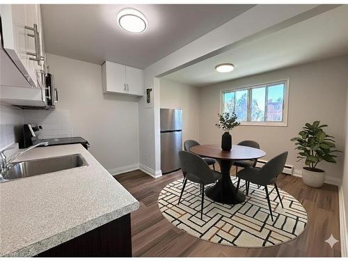 280 Lorne Avenue, Kitchener, ON - Indoor