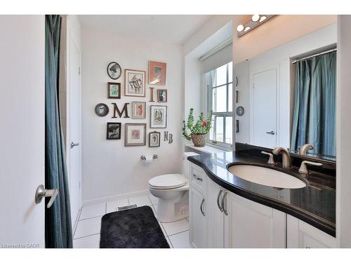 1460 Watersedge Road, Mississauga, ON - Indoor Photo Showing Bathroom