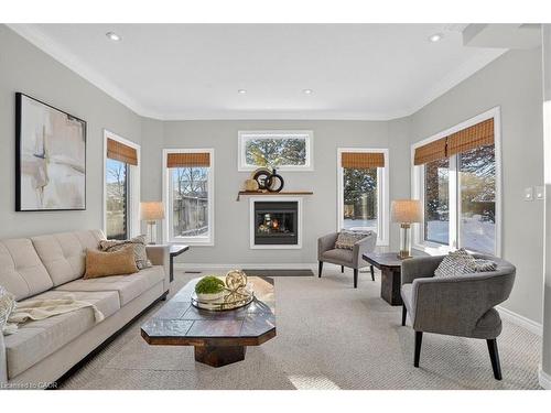 559 Chesapeake Drive, Waterloo, ON - Indoor Photo Showing Living Room With Fireplace