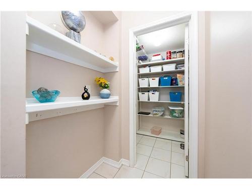 335 Falling Green Crescent, Kitchener, ON - Indoor