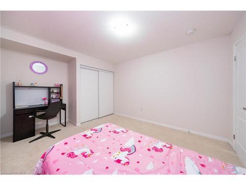 335 Falling Green Crescent, Kitchener, ON - Indoor Photo Showing Bedroom