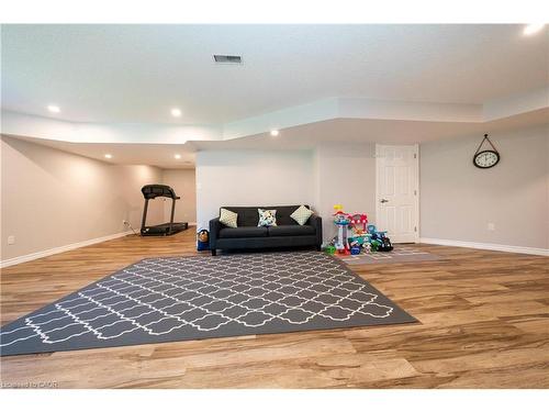 335 Falling Green Crescent, Kitchener, ON - Indoor