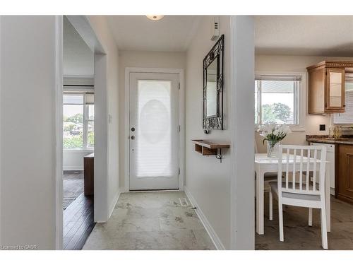 407 Murray Street, Grimsby, ON - Indoor