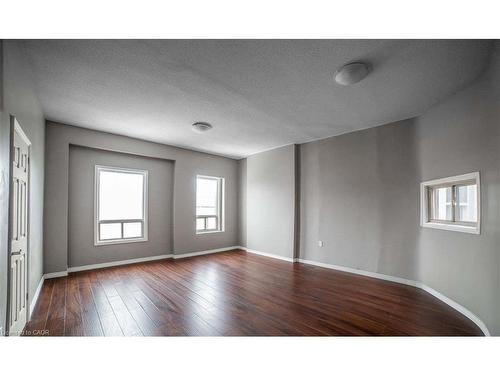 474 Barton Street E, Hamilton, ON 