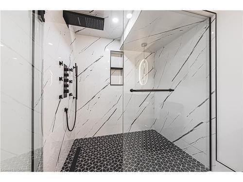 712 Highvalley Road, Ancaster, ON - Indoor Photo Showing Other Room