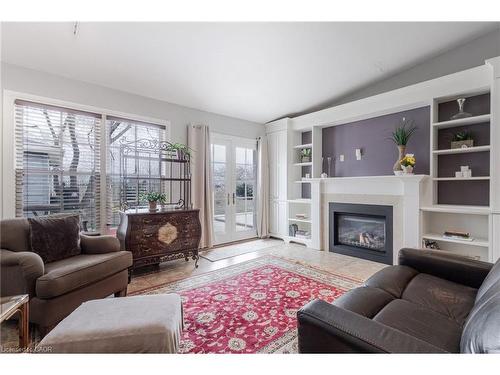 957 Beach Boulevard, Hamilton, ON - Indoor Photo Showing Living Room With Fireplace