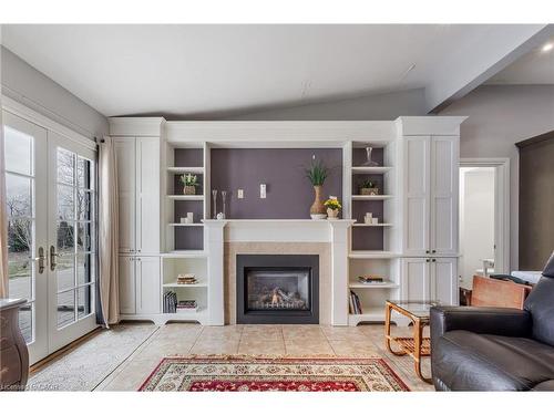 957 Beach Boulevard, Hamilton, ON - Indoor Photo Showing Living Room With Fireplace