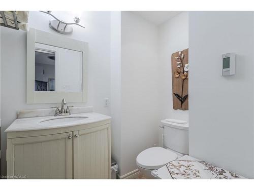 957 Beach Boulevard, Hamilton, ON - Indoor Photo Showing Bathroom