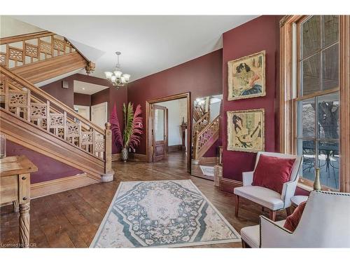 957 Beach Boulevard, Hamilton, ON - Indoor