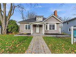 160 Mill Street N Waterdown, ON L9H 2L4