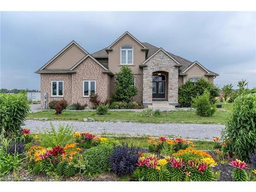 270 Farr Street, Pelham, ON - Outdoor With Facade
