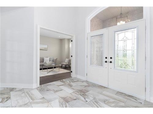 270 Farr Street, Pelham, ON - Indoor Photo Showing Other Room